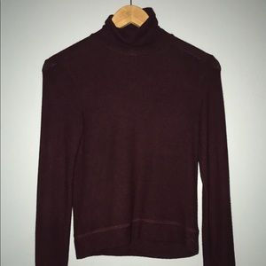 Cropped Maroon Turtleneck